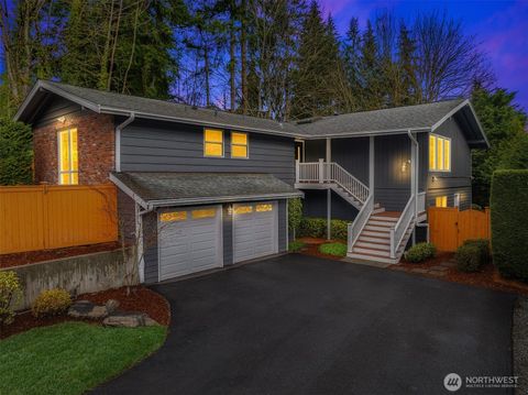 13050 SE 21st Place, Bellevue, WA 98005 - MLS#: 2346566