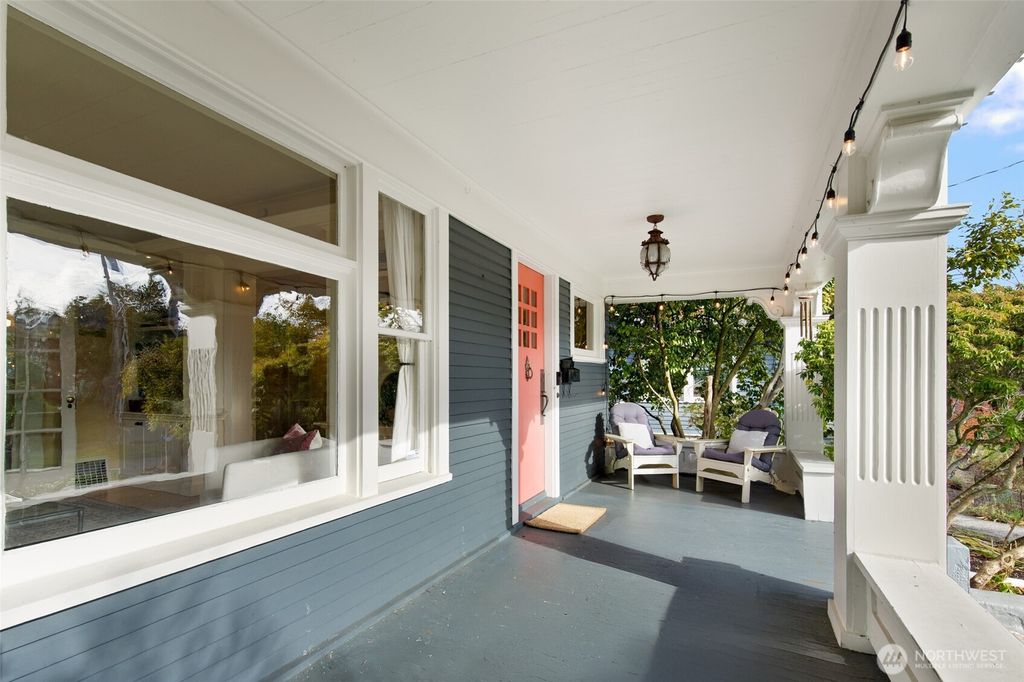 Photo of 502 N 60th Street, Seattle, WA 98103 (MLS # 2447956)