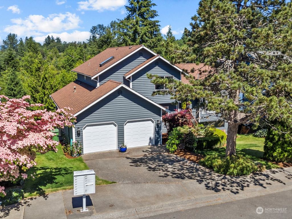 Photo of 6727 Cascade Dr SE Dr, Snohomish, WA 98296 (MLS # 2302316)