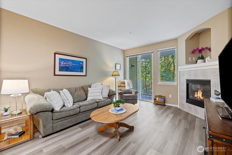 12712 Admiralty Way B204