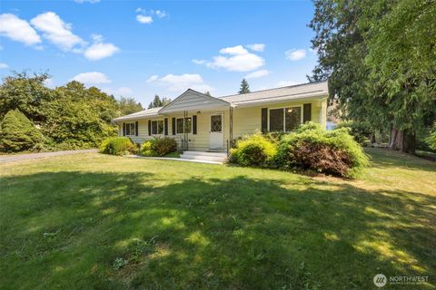 Photo of 4224 Tracyton Beach Road, Bremerton, WA 98310 (MLS # 2427333) Photo of 4224 Tracyton Beach Road, Bremerton, WA 98310 (MLS # 2427333)