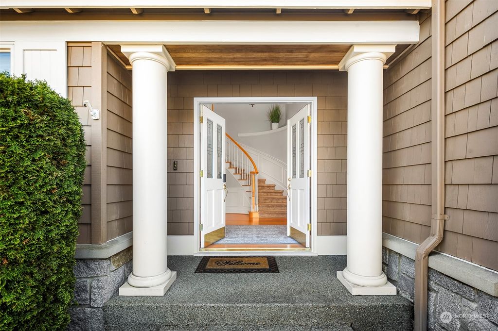 Photo of 9023 139th Avenue SE, Newcastle, WA 98059 (MLS # 2226056)