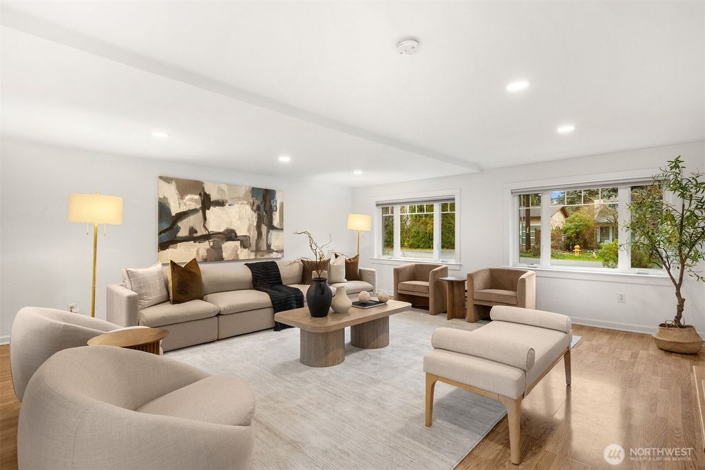 Photo of 14021 27th Avenue NE, Seattle, WA 98125 (MLS # 2456982)