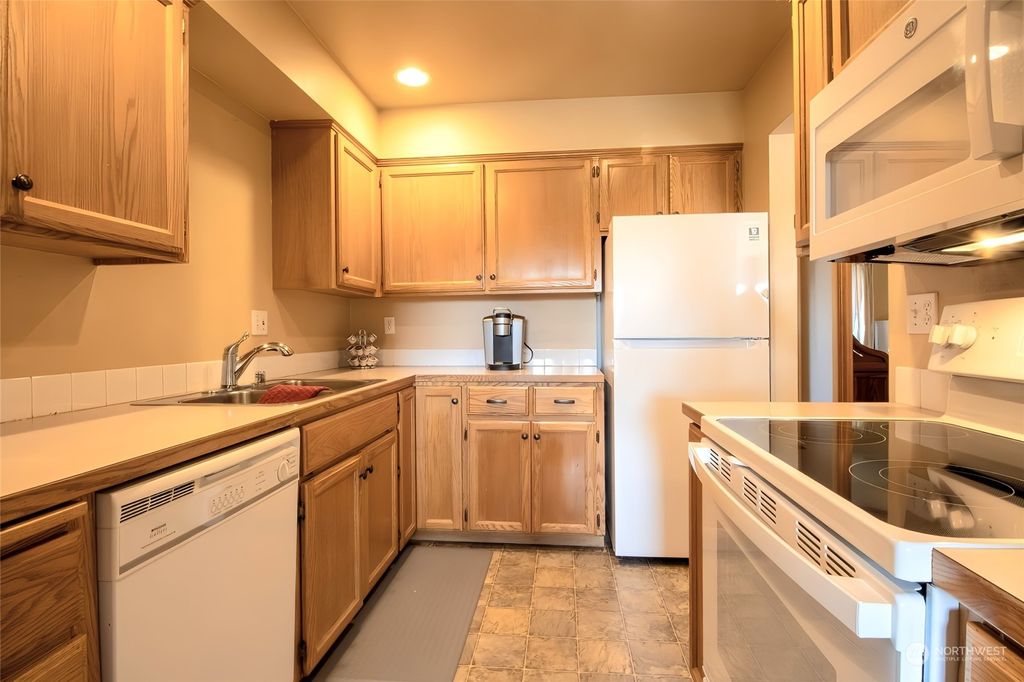 listing image 9367575010357395521