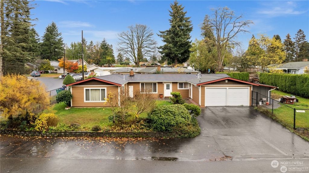 Photo of 31444 11th Place S, Federal Way, WA 98003 (MLS # 2315343)