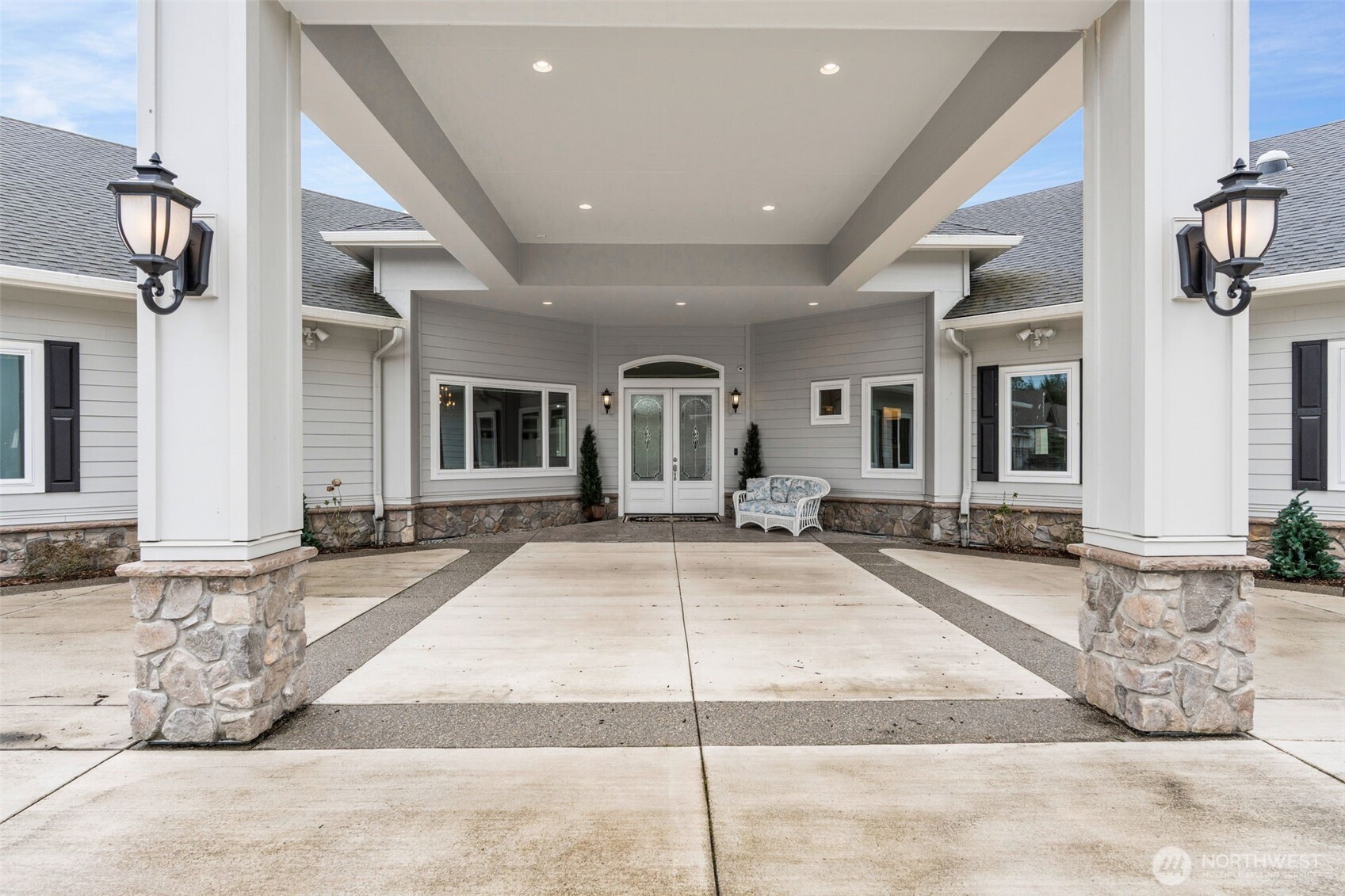 2567 Lewis River Road