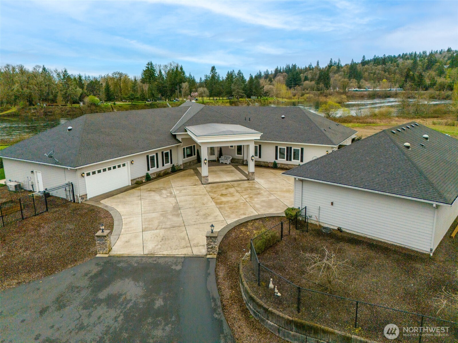 2567 Lewis River Road