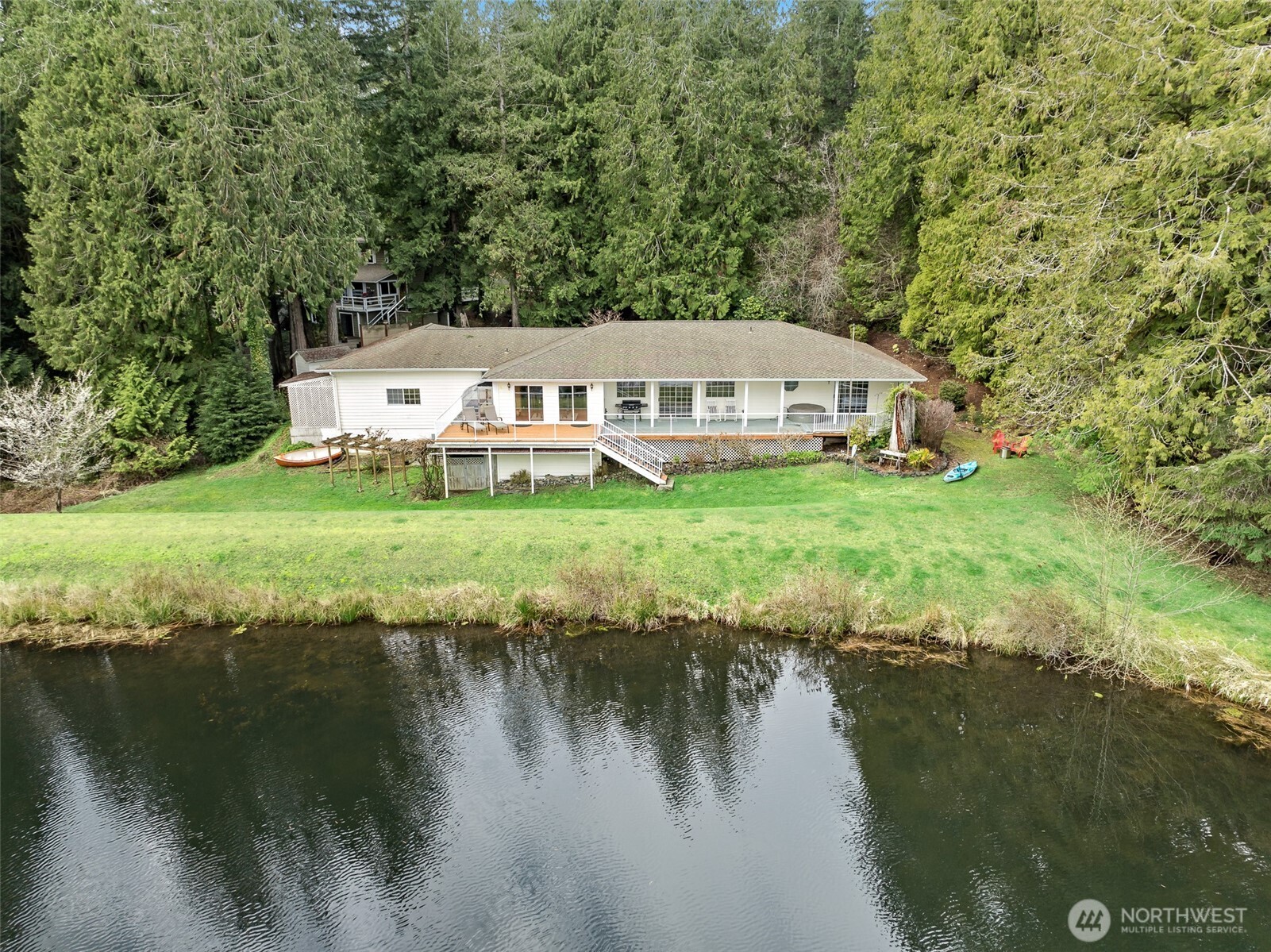 40 E Westlake Drive N