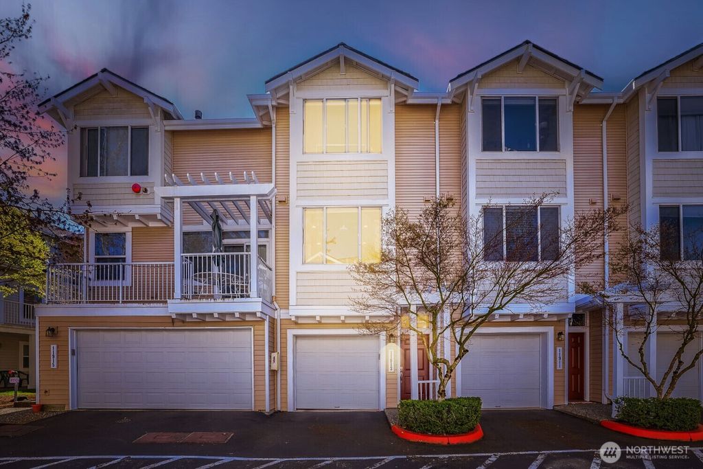 Photo of 11913 NE 163rd Place, Bothell, WA 98011 (MLS # 2499974)