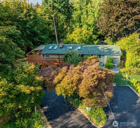 Photo of 1518 SW 130th Street, Burien, WA 98146 (MLS # 2441360)