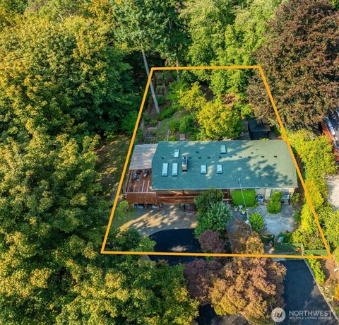 Photo of 1518 SW 130th Street, Burien, WA 98146 (MLS # 2441360)
