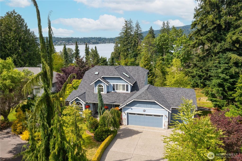 Photo of 1410 Langara Circle, Bellingham, WA 98229 (MLS # 2522871)