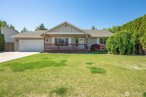Photo of 2347 Herndon Drive, East Wenatchee, WA 98802 (MLS # 2517474)