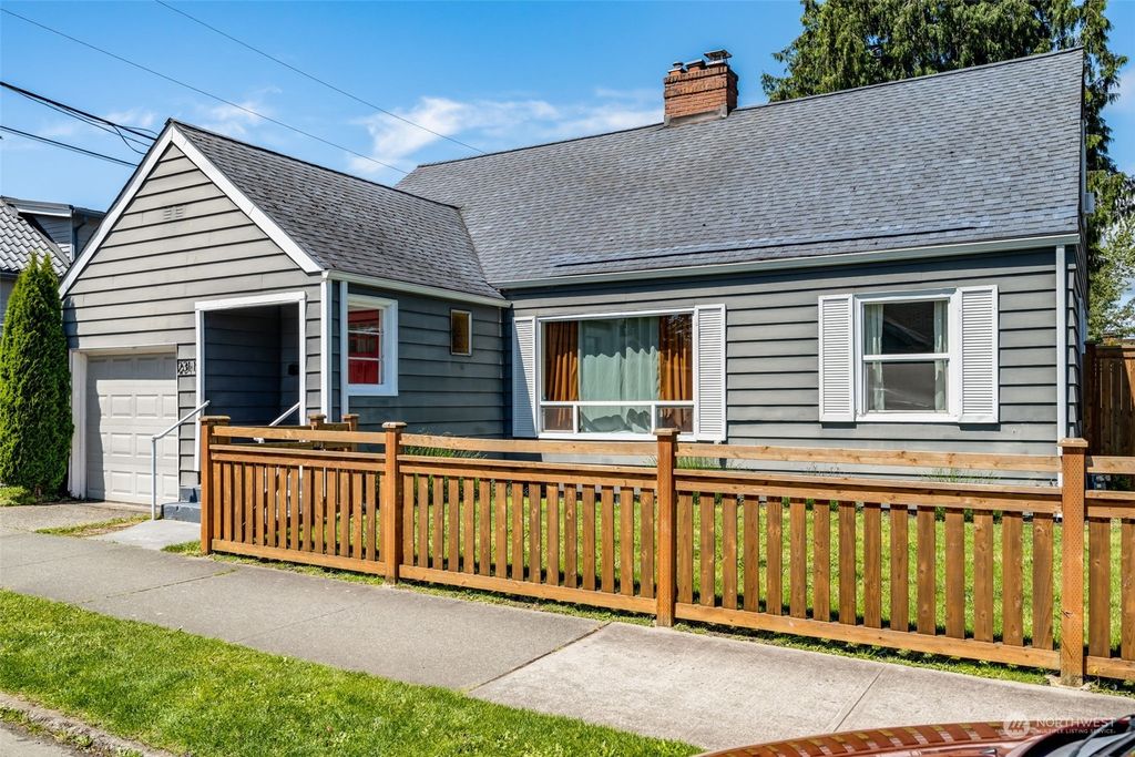Photo of 2311 19th Street, Everett, WA 98201 (MLS # 2241359)