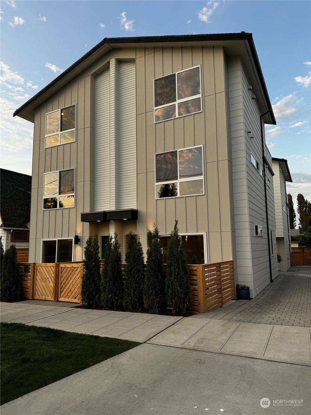 Photo of 1127 NW 61st Street #B, Seattle, WA 98107 (MLS # 2311176)