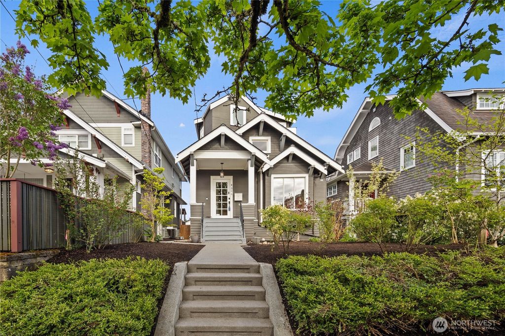 Photo of 4306 Burke Avenue N, Seattle, WA 98103 (MLS # 2506767)