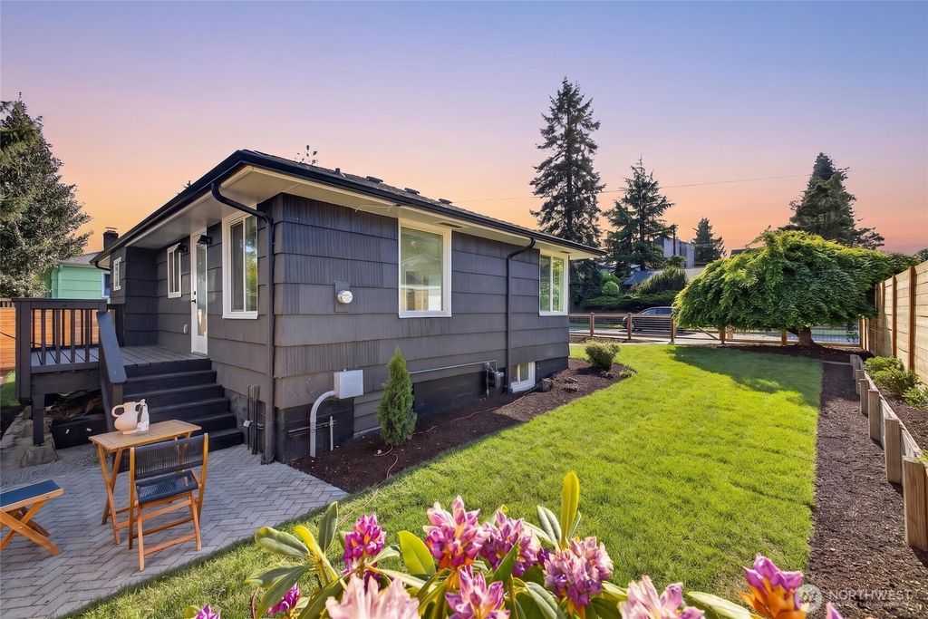 Photo of 3402 48th Avenue SW, Seattle, WA 98116 (MLS # 2521028)