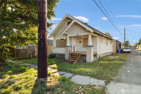Photo of 1008 S 37th Street, Tacoma, WA 98418 (MLS # 2445937)