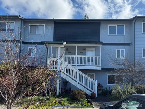 Photo of 8823 Holly Drive #H204, Everett, WA 98208 (MLS # 2505308)