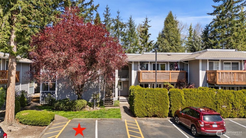 Photo of 17302 NE 45th Street #101, Redmond, WA 98052 (MLS # 2510046)