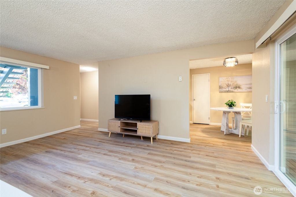 Photo of 17302 NE 45th Street #101, Redmond, WA 98052 (MLS # 2510046)