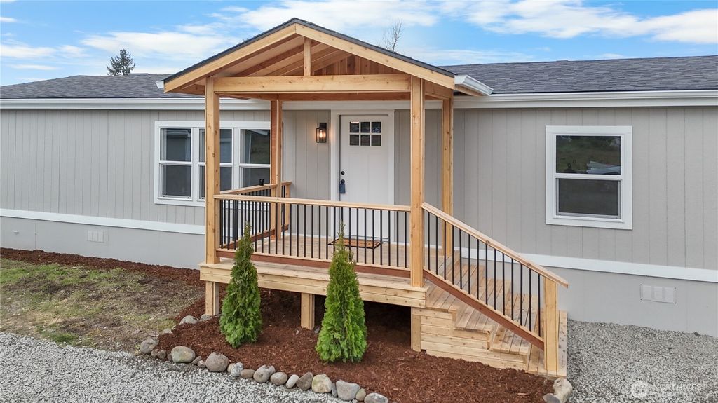 Photo of 18403 Ivan Street SW, Rochester, WA 98579 (MLS # 2472440)