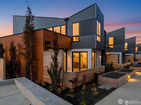 230 Canopy Path NW Bainbridge Island WA 98110