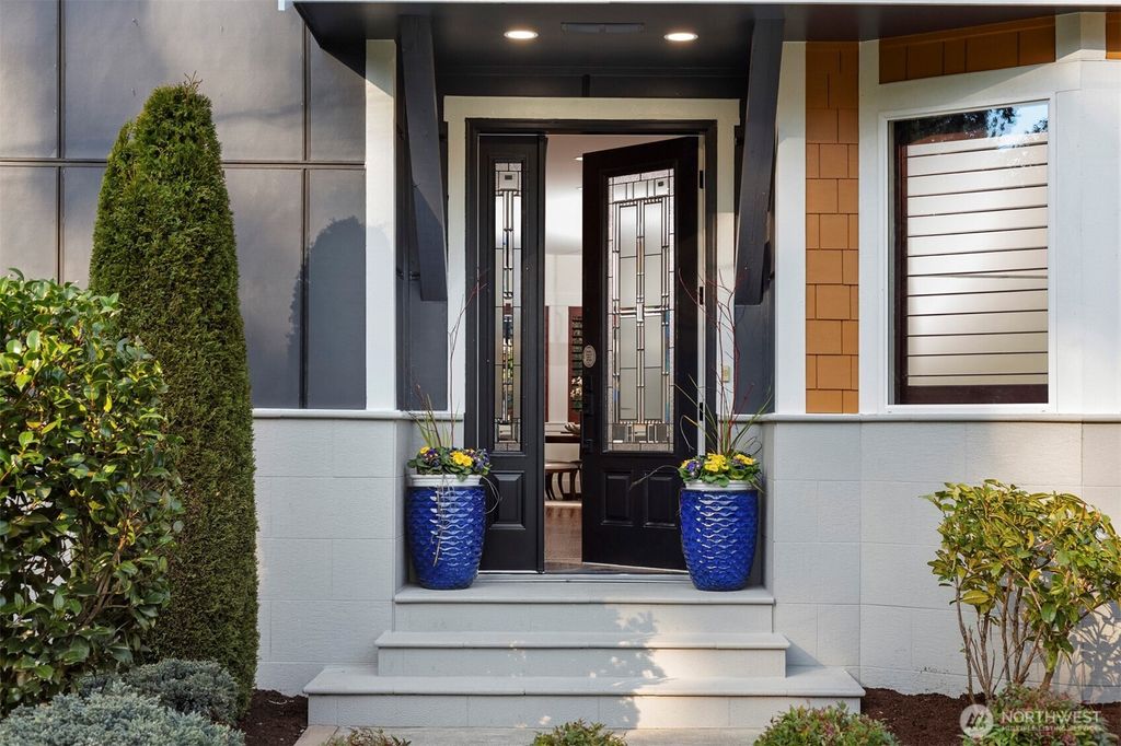 Photo of 14424 SE 17th Street, Bellevue, WA 98007 (MLS # 2505820)