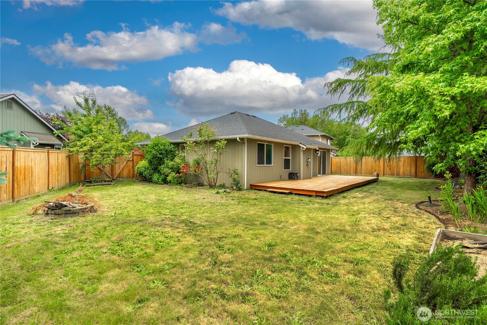 502 NW Alexander Court