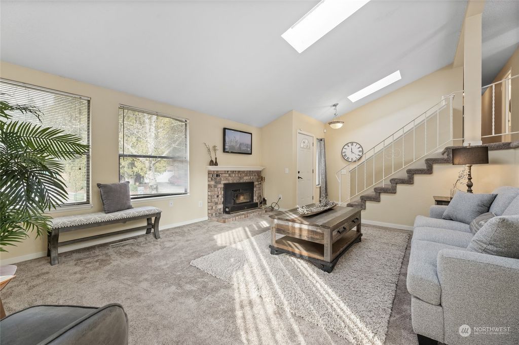 Photo of 31008 11th Place SW, Federal Way, WA 98023 (MLS # 2322178)