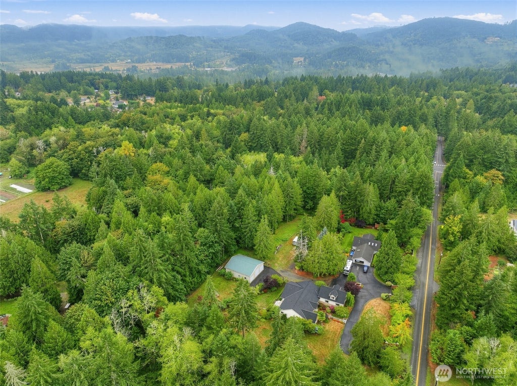 Photo of 4437 17th Avenue NW, Olympia, WA 98502 (MLS # 2583401)