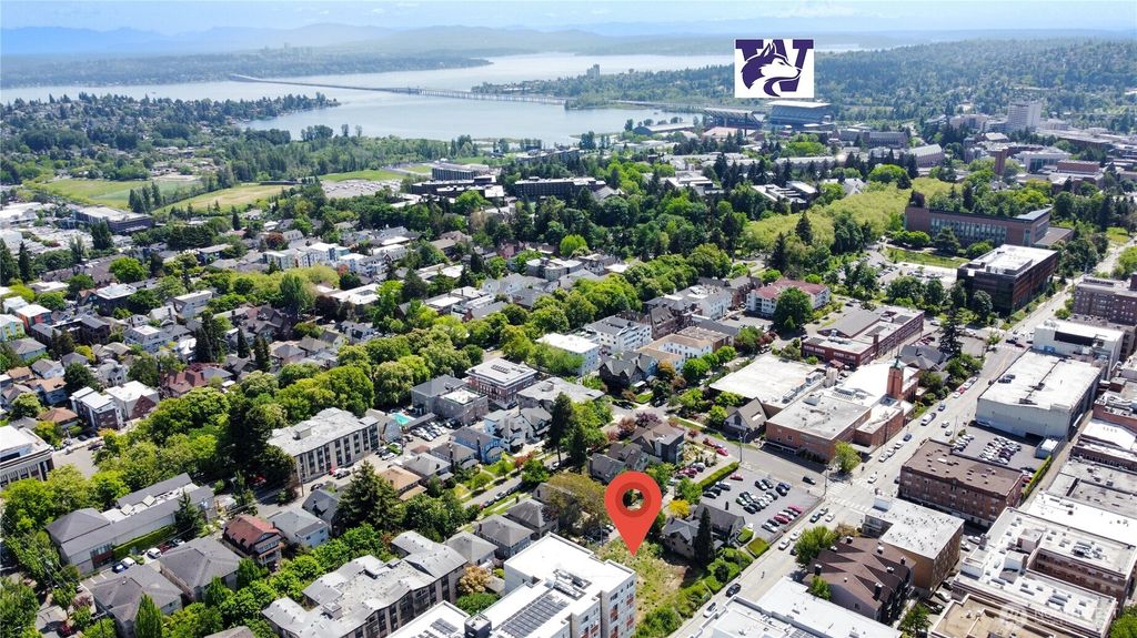 Photo of 4722 - 4730 15th Avenue NE, Seattle, WA 98105 (MLS # 2432321)