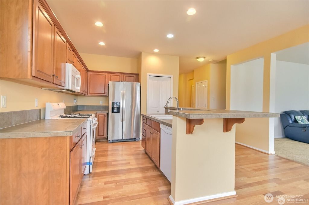 Photo of 4036 Tribute Avenue E, Fife, WA 98424 (MLS # 2548831)
