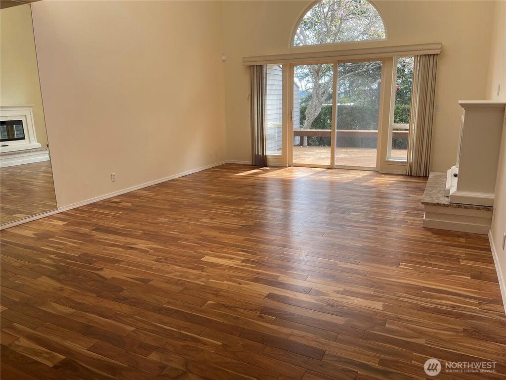 Photo of 2426 James Place #303, Langley, WA 98260 (MLS # 2585670)