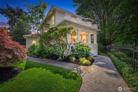Photo of 1111 Bellevue Place E, Seattle, WA 98102 (MLS # 2560674)
