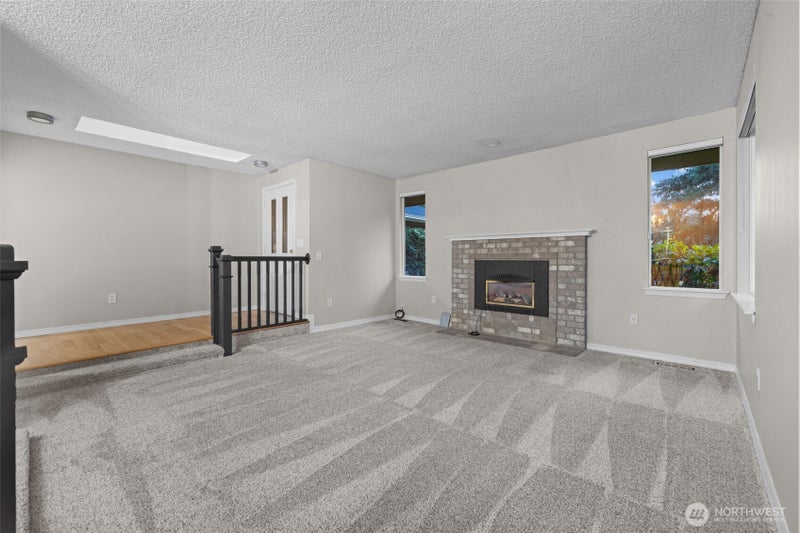 15205 103rd Avenue Ct E