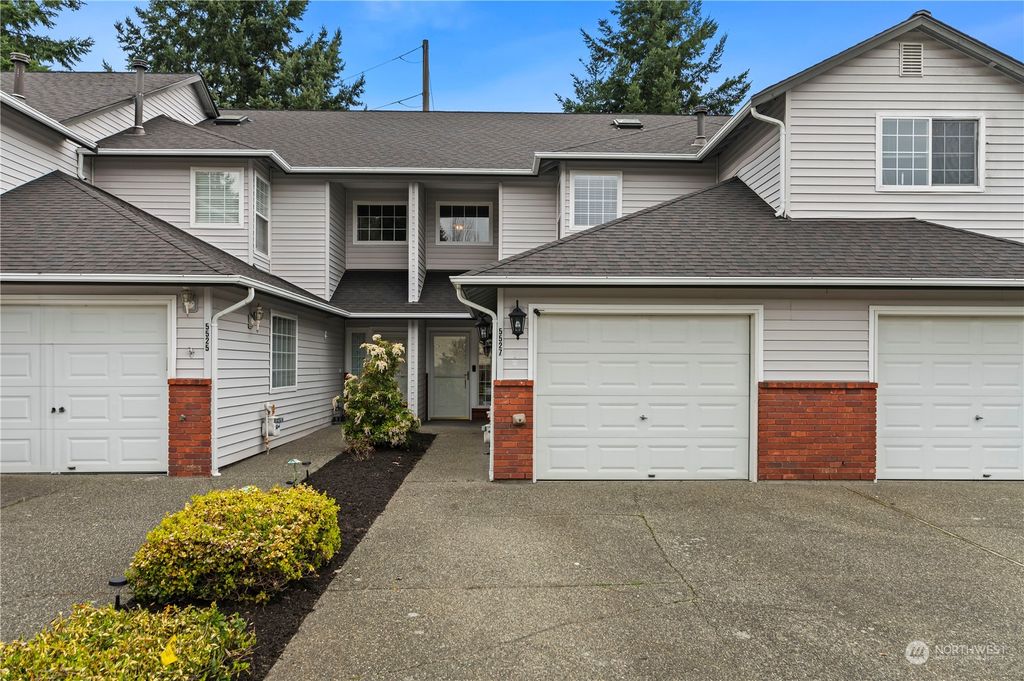 Photo of 5527 136th Street SE, Everett, WA 98208 (MLS # 2211774)