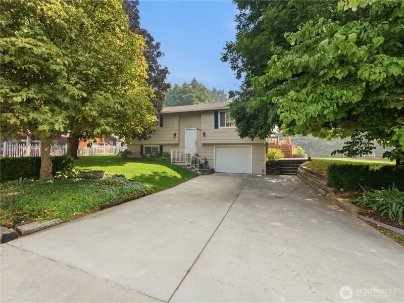 217 Ridgemont Drive