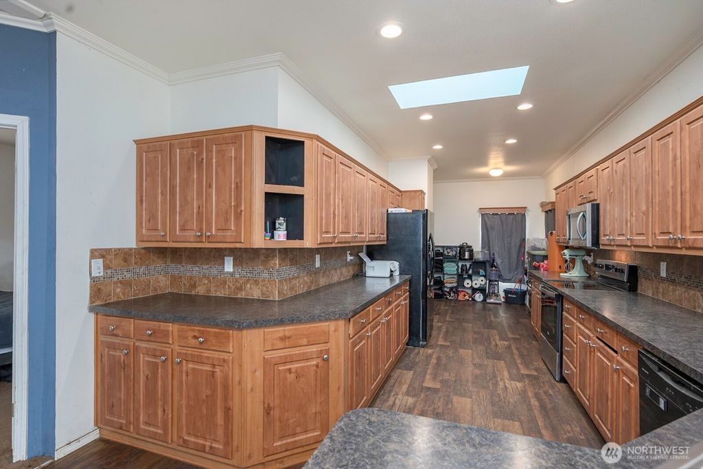 Photo of 159 Ivy Street NE, Ephrata, WA 98823 (MLS # 2478061)