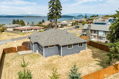 A home in Oak Harbor