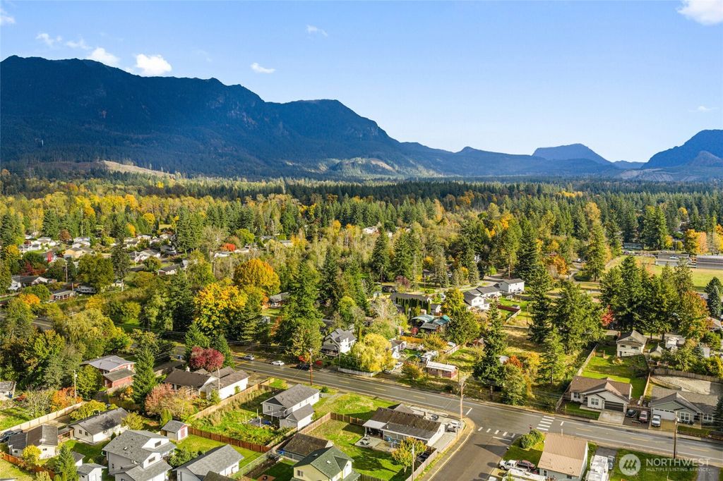 Photo of 314 1st Street, Gold Bar, WA 98251 (MLS # 2447849)