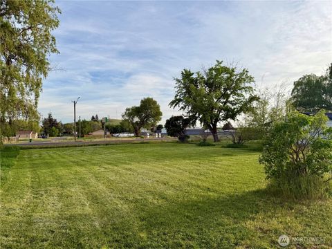 Photo of 0 NW Watson St Street, Creston, WA 99117 (MLS # 2524604)