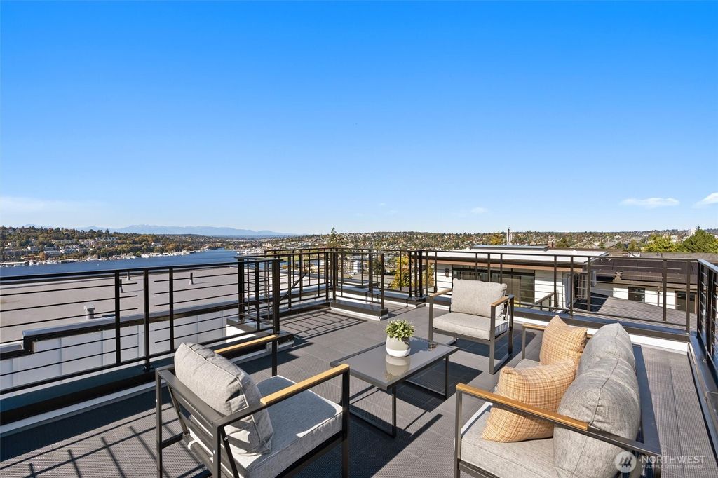 Photo of 2214 Broadway E #B, Seattle, WA 98102 (MLS # 2478750)