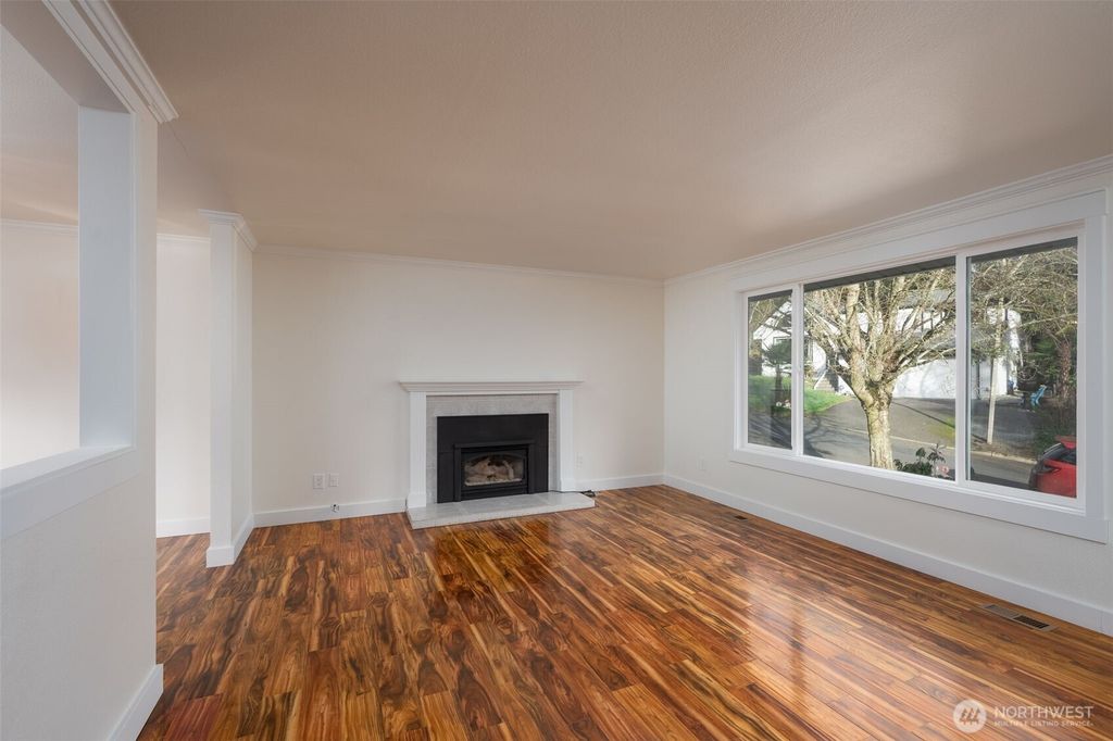 Photo of 11619 NE 97th Street, Kirkland, WA 98033 (MLS # 2478153)