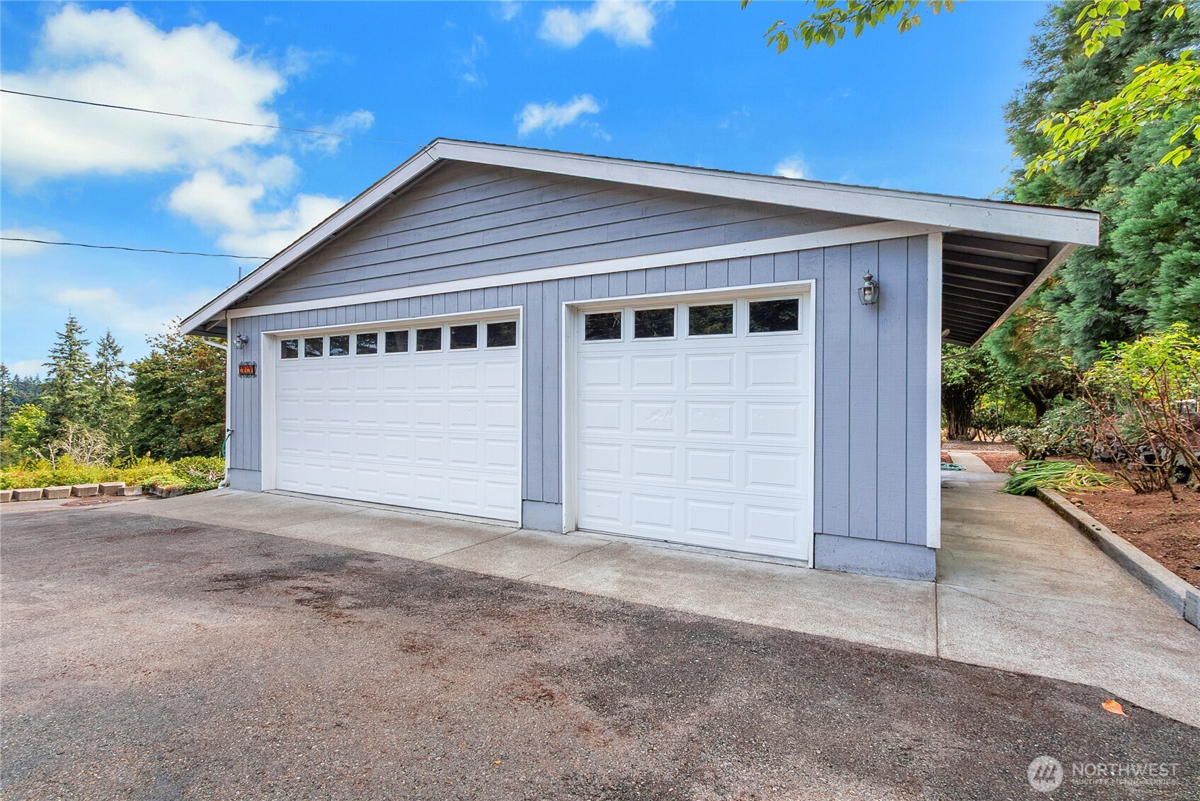 2626 Hilltop Court SW