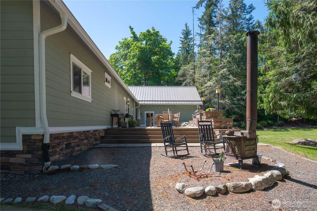 Photo of 953 Henry Boyd Road, Port Angeles, WA 98362 (MLS # 2531863)