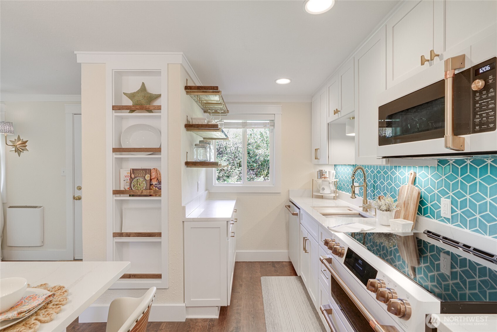 1410 48th Street A15