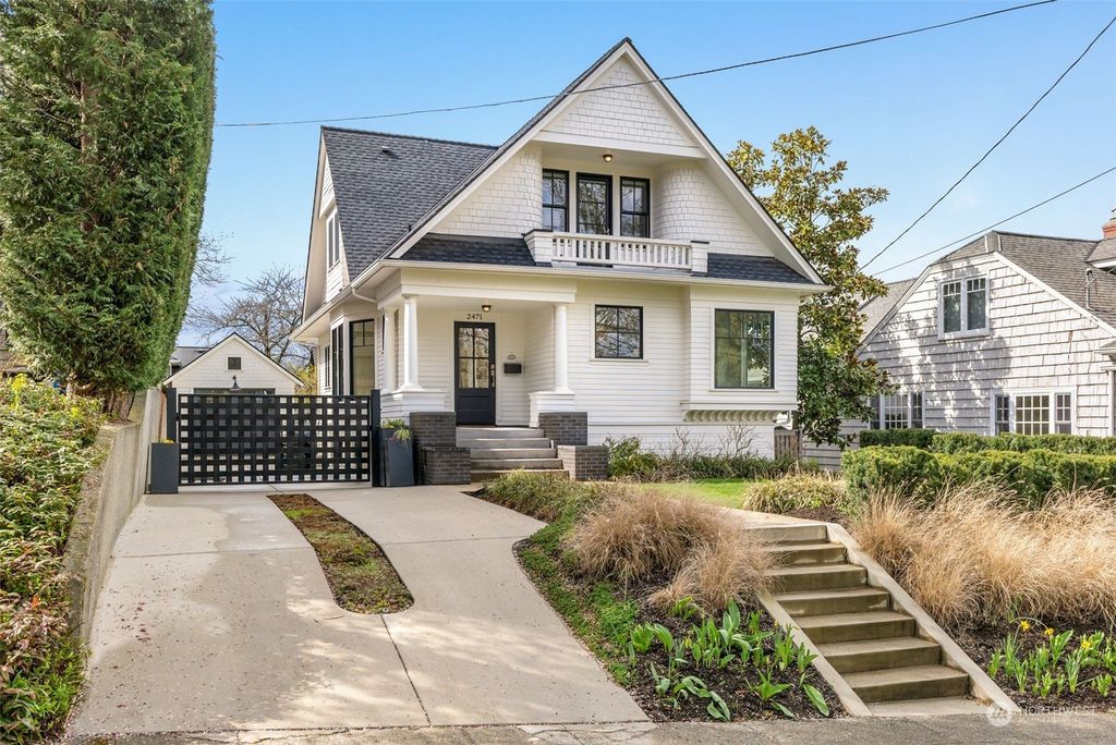 Photo of 2471 4th Avenue N, Seattle, WA 98109 (MLS # 2215284)