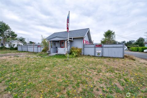 Photo of 26309 Vernon Avenue, Ocean Park, WA 98640 (MLS # 2430950)