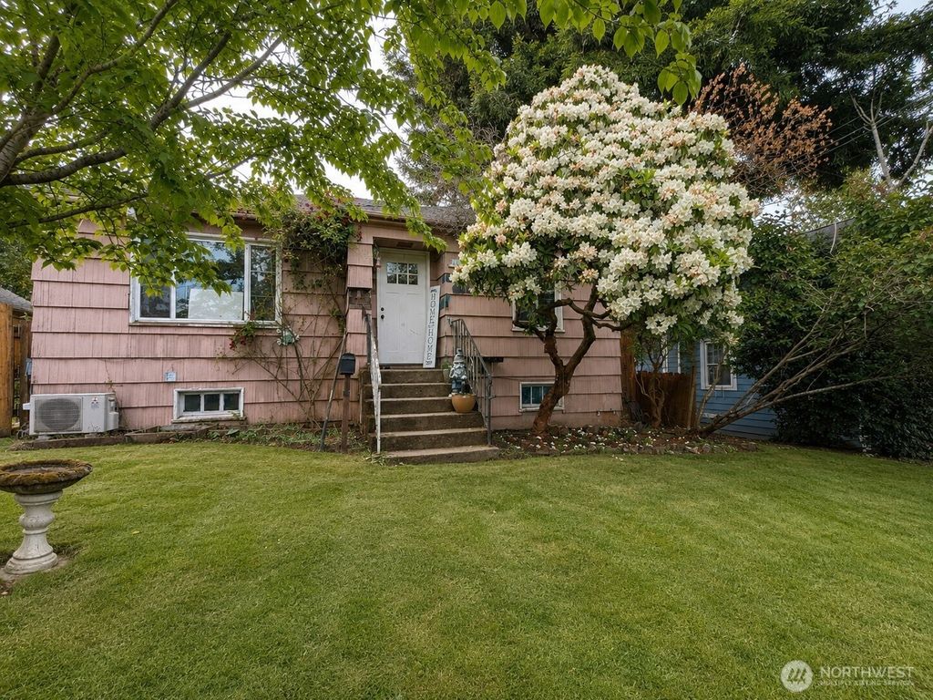 Photo of 10047 61st Avenue S, Seattle, WA 98178 (MLS # 2524734)